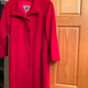Ready for Christmas ?? MARVIN RICHARD red coat ❤️❤️